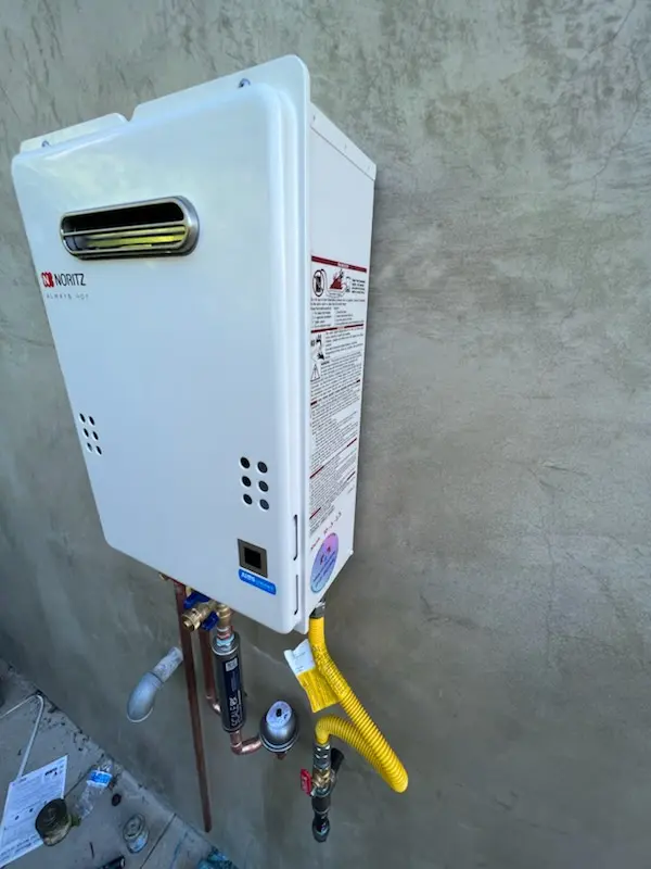 Tankless water heater installation for Downtown Englewood homes